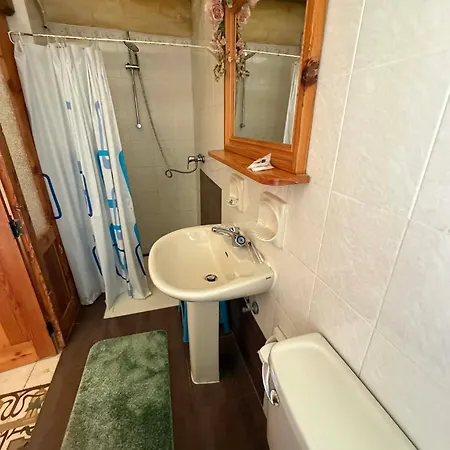 Holiday home Mikiel U Roza Ghajn Melel