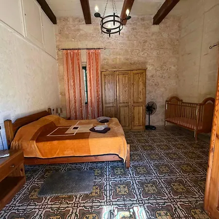 Mikiel U Roza Holiday home