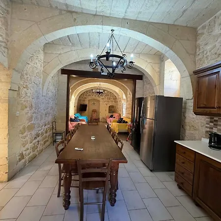Mikiel U Roza Holiday home